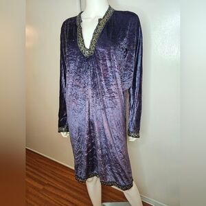 VTG Elegant Purple Velvet Evening Gown Size S/M
